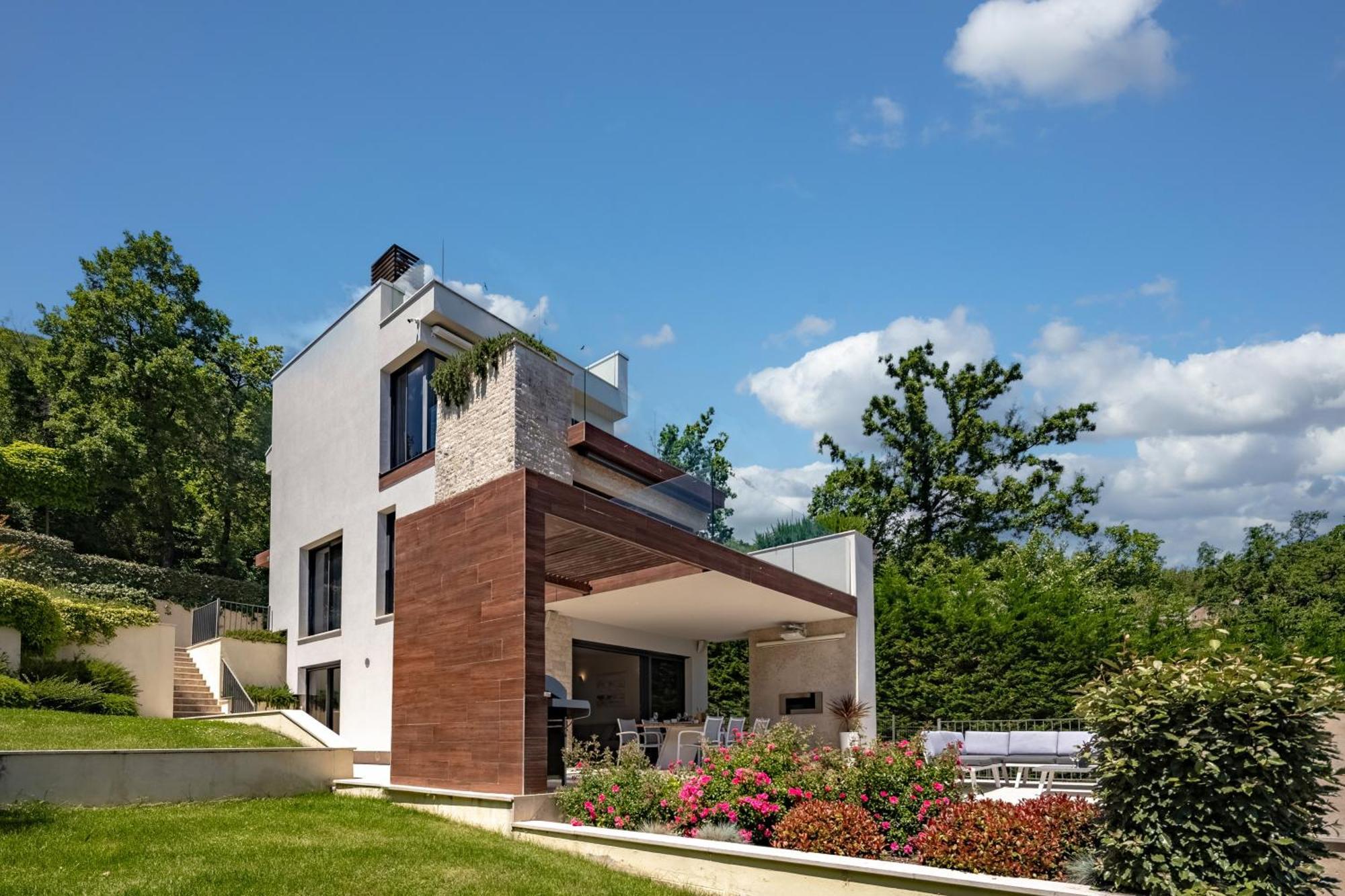 Villa Altavista - Seaview & Relax With Heated Pool & Minigolf Opatija Exterior photo